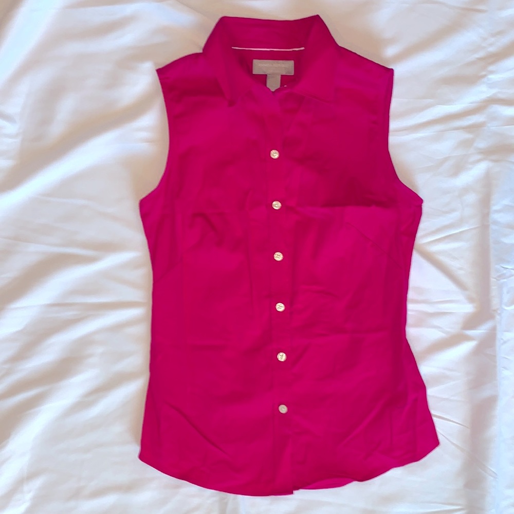 Banana Republic Sleeveless Dress shirt fuchsia color size 4
